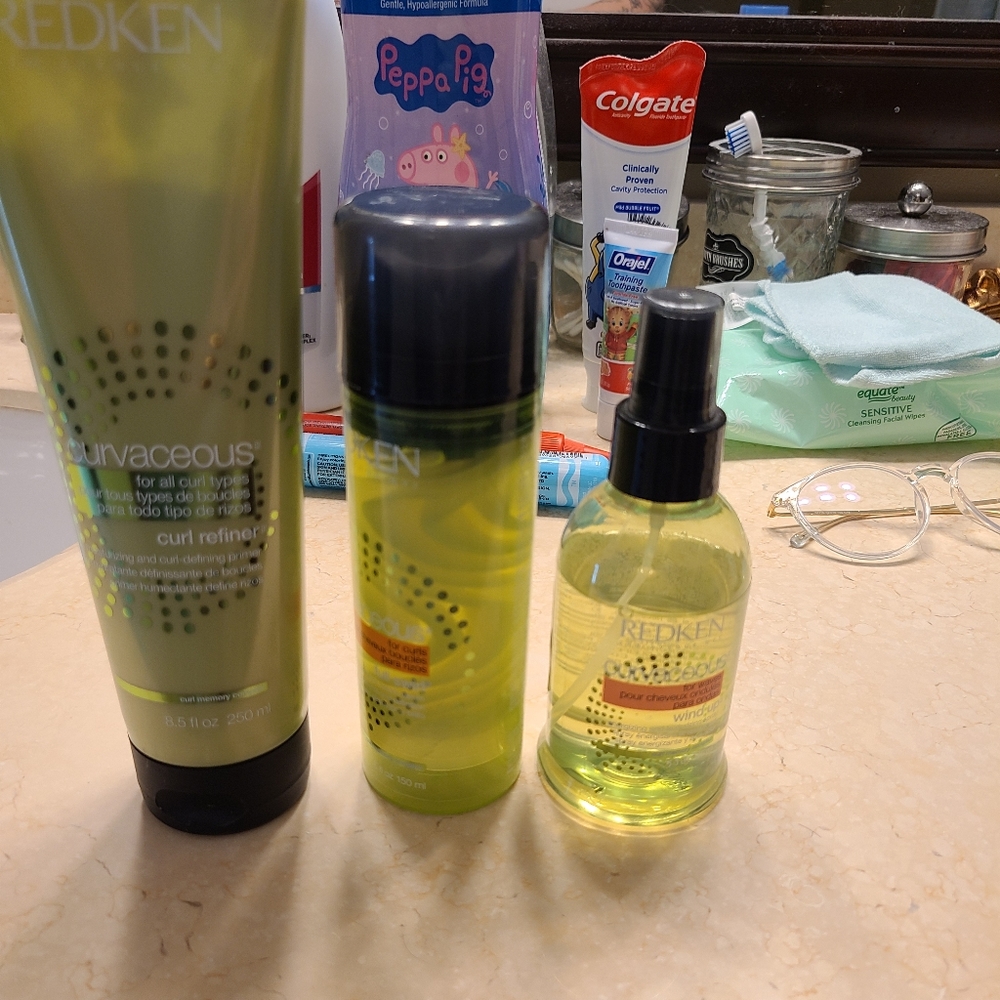 Redken curvaceous bundle